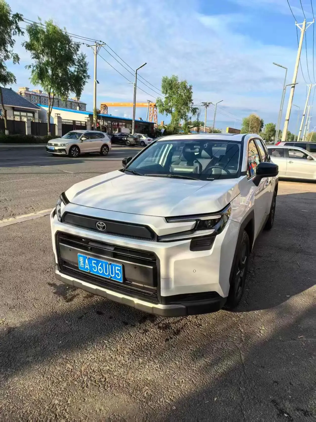 Open image lightbox: Toyota 2026 RAV4 2.0 CVT Four-Wheel Drive Luxury Automatic