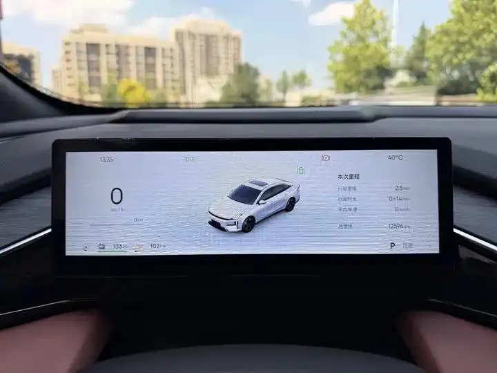 Galaxy L6 2025 EM-i 140km Discovery Edition 7