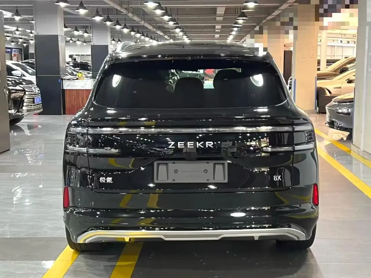 Zeekr 2026 Zeekr 8X 2.0T Ultra Edition 70kWh Automatic 3