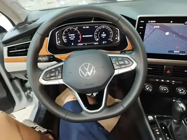 Bora 2023 200TSI DSG Joy Drive PRO Edition 11