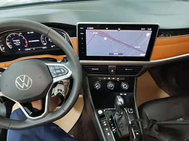 Bora 2023 200TSI DSG Joy Drive PRO Edition 13