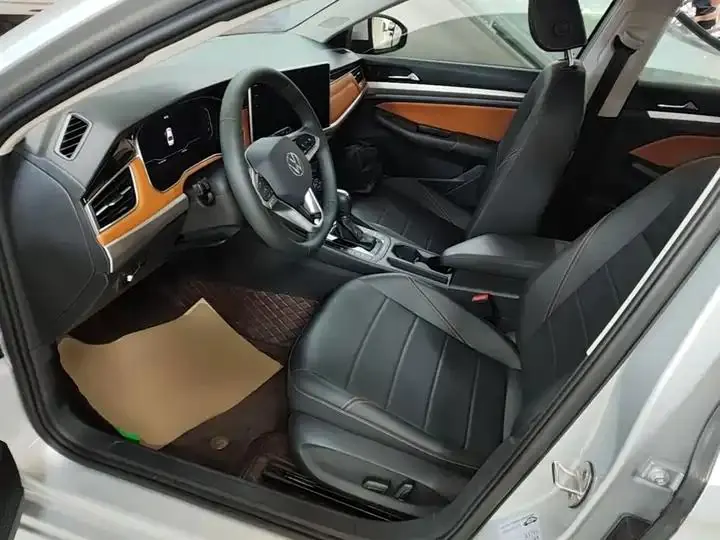 Bora 2023 200TSI DSG Joy Drive PRO Edition 16