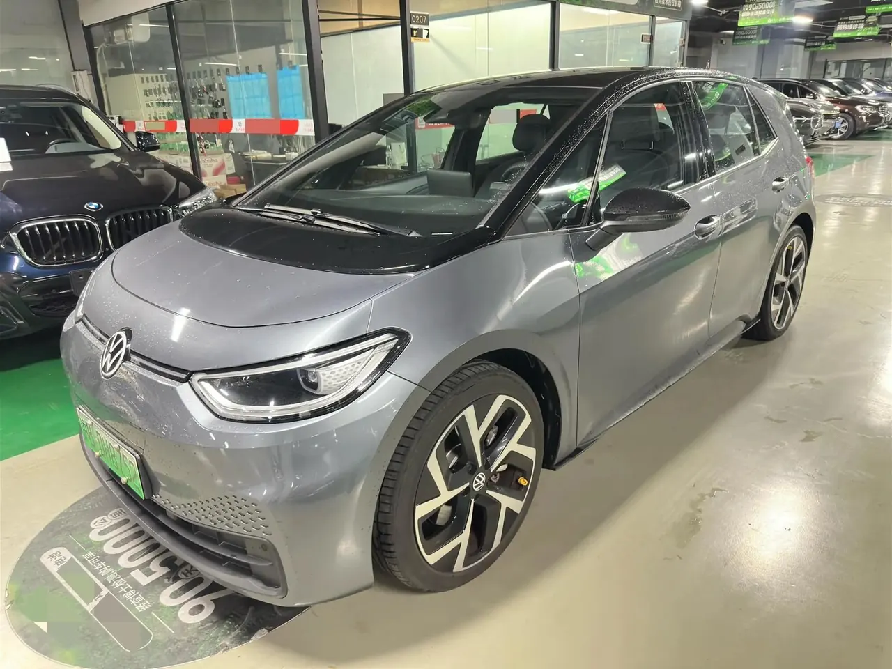 Volkswagen 2025 ID. 3 Smart Extremely Smart Edition (Modified) Automatic Gear - View 1