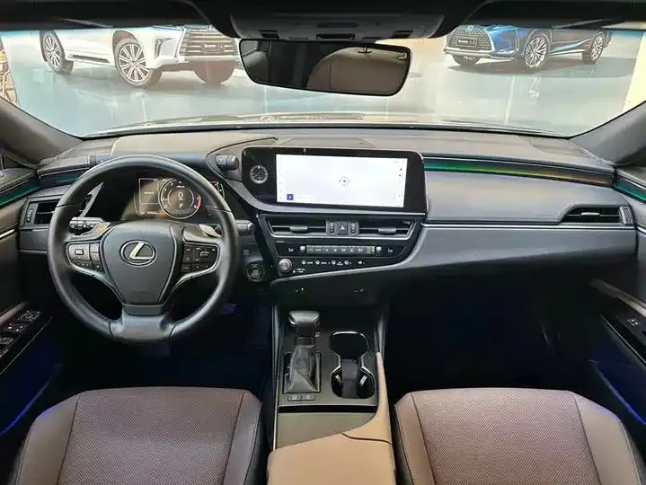 Lexus ES 2022 200 Executive Edition 4