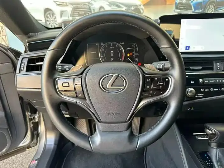 Lexus ES 2022 200 Executive Edition 5