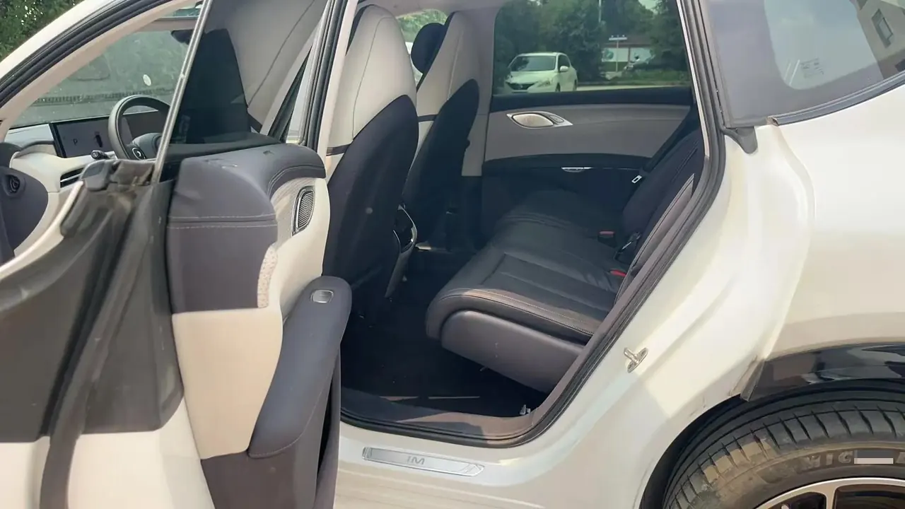 IM LS7 2022 4WD Edition 8