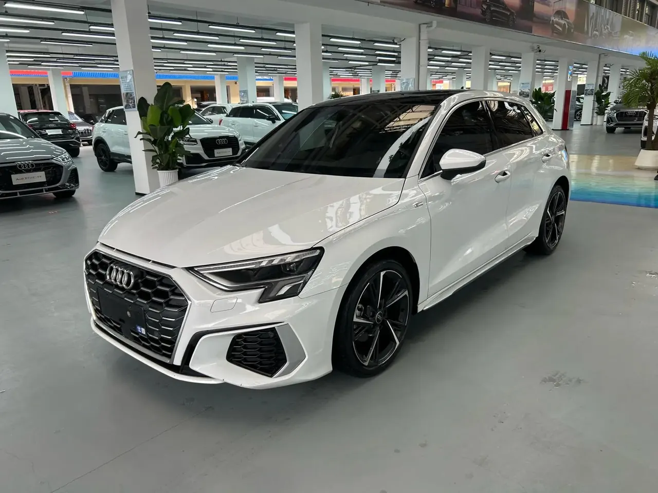 Audi A3 2022 Sportback 35 TFSI Fashion Sport - View 1