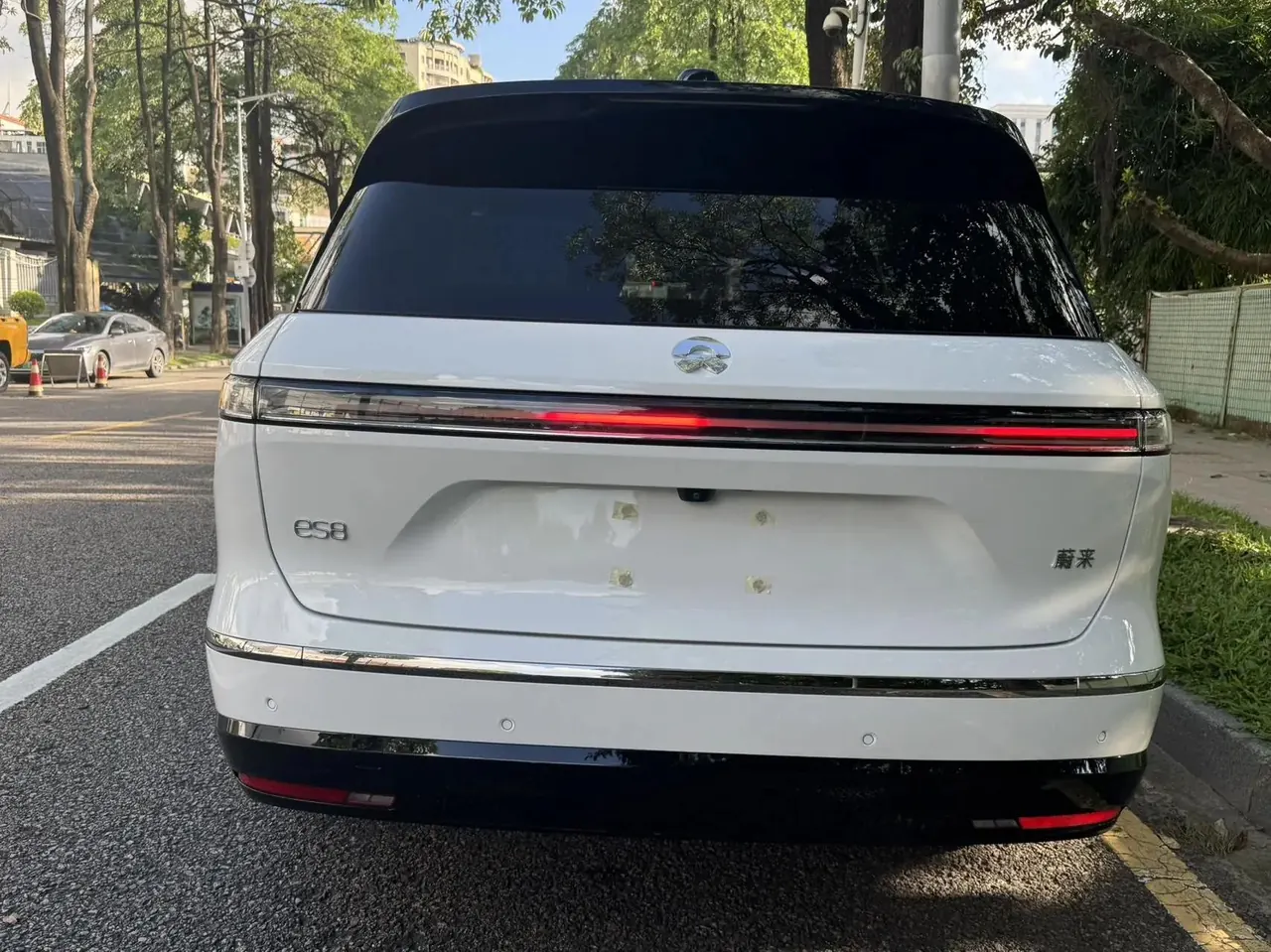 NIO 2026 ES8 6‑Seater Executive Luxury Edition Automatic Transmission 4