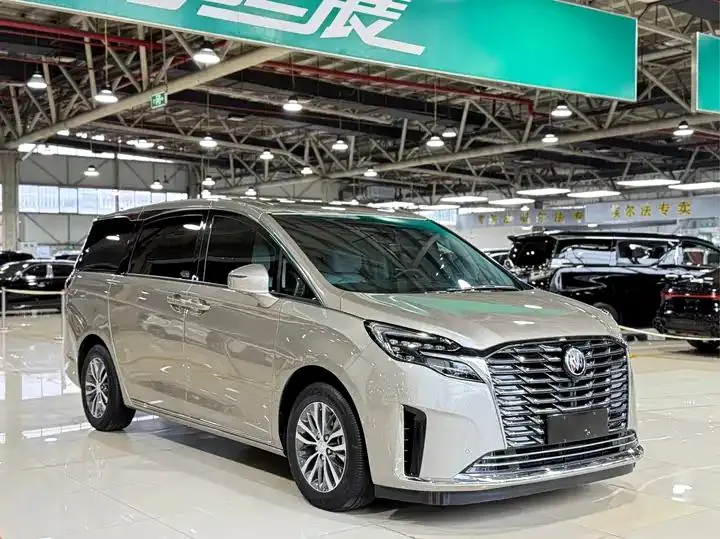 Buick GL8 2023 ES Lu Zun Enjoy and Yue Edition 3