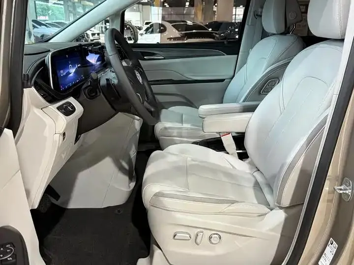 Buick GL8 2023 ES Lu Zun Enjoy and Yue Edition 5
