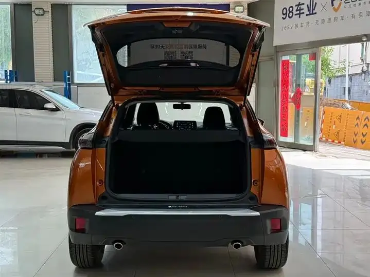 Peugeot 2008 2022 230THP THE ONE 22