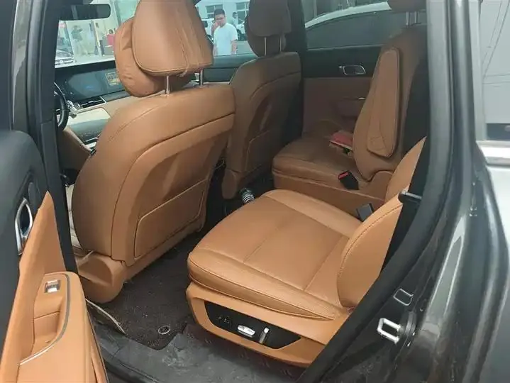 Li ONE 2021 Range-Extended 6-Seater Version 11