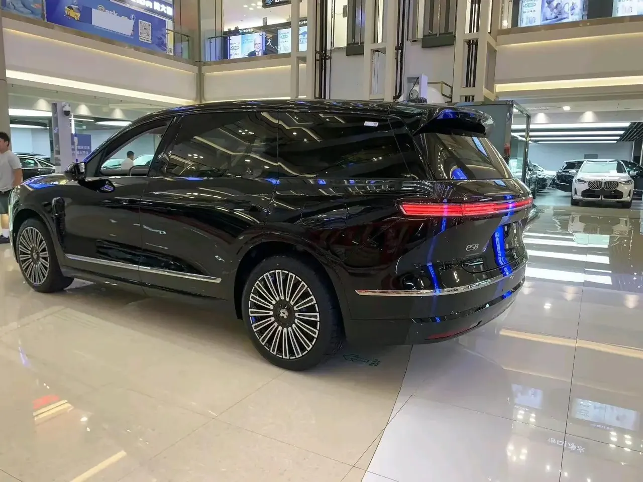 NIO 2026 ES8 6‑Seater Executive Luxury Edition Automatic Transmission 9