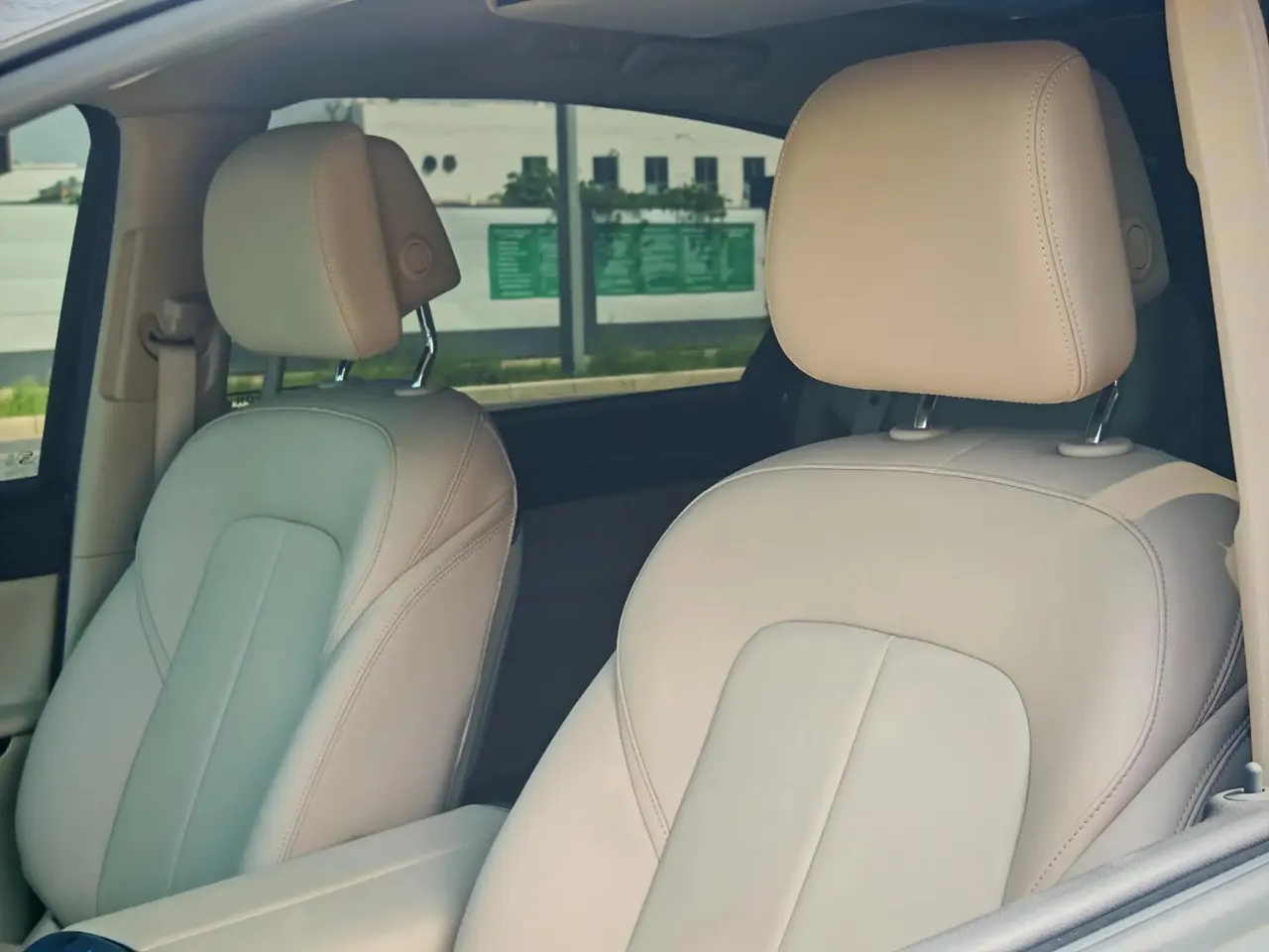 Buick 2025 GL8 Lu Shang 1.5T Smart Edition 7-seat Automatic Gear 6