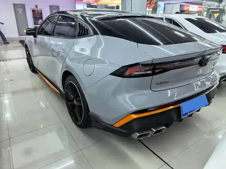 ChangAn UNI-V 2024 1.5T Premium 15