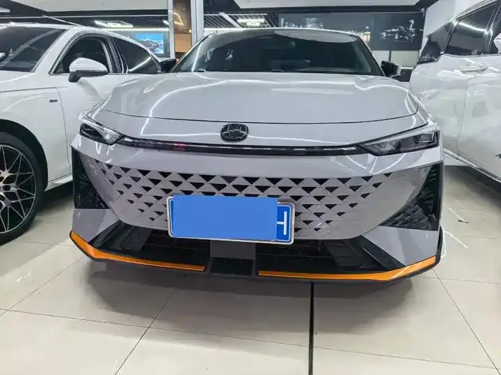 ChangAn UNI-V 2024 1.5T Premium 2