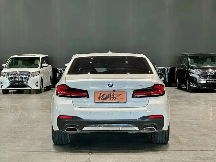 BMW 5 Series 2022 Modified 530Li Exclusive M Sports Suit 14