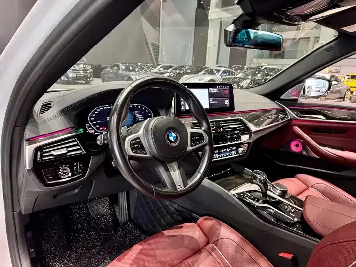 BMW 5 Series 2022 Modified 530Li Exclusive M Sports Suit 5