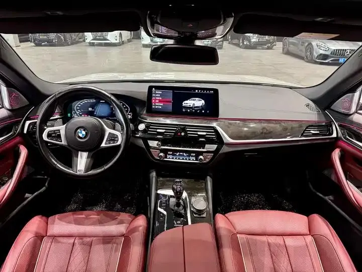 BMW 5 Series 2022 Modified 530Li Exclusive M Sports Suit 7