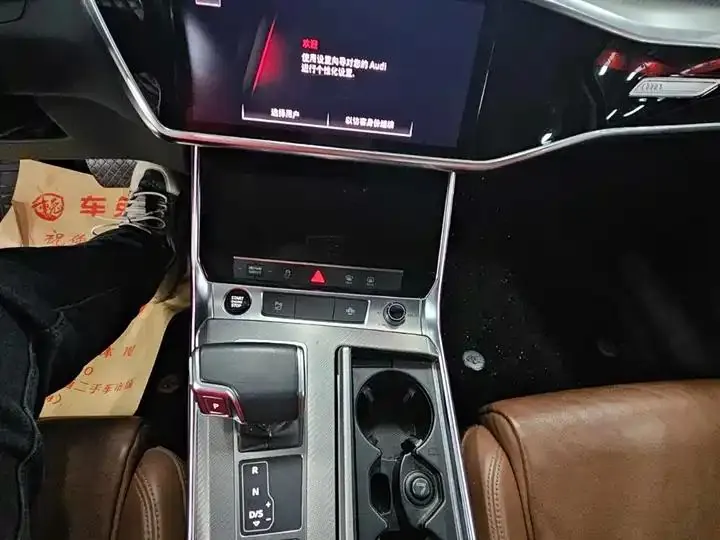 Audi A6L 2021 40 TFSI Deluxe Dynamic 9