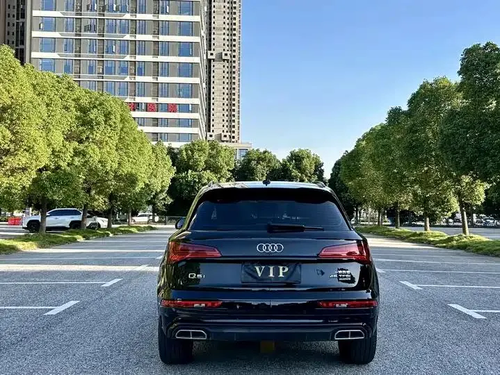 Audi Q5L 2024 45 TFSI luxury dynamic 8
