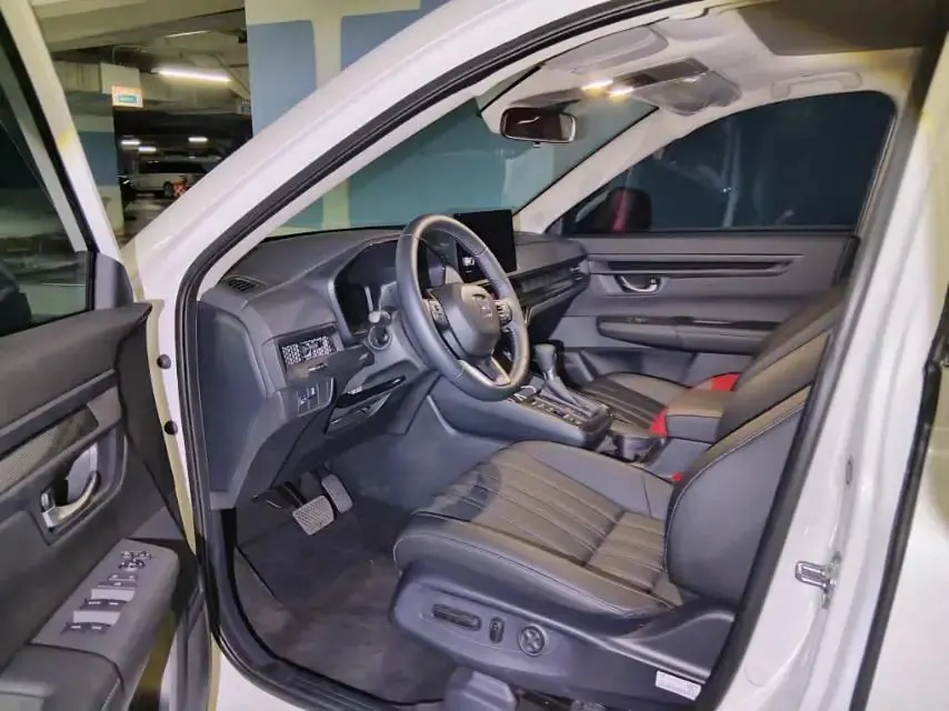 Honda 2025 BREEZE 1.5T CVT 240TURBO Two-Wheel Drive Luxury 5-Seater Automatic 4