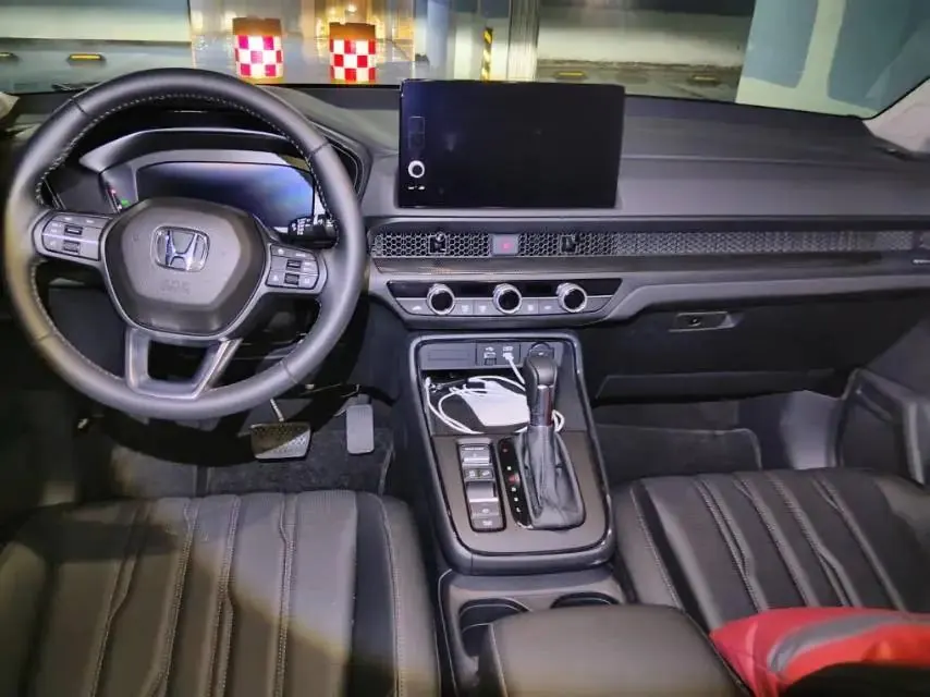 Honda 2025 BREEZE 1.5T CVT 240TURBO Two-Wheel Drive Luxury 5-Seater Automatic 6