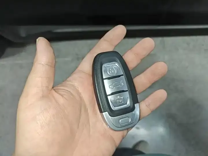 HongQi E-QM5 2024 500km Travel Edition 17