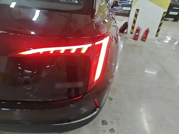 HongQi E-QM5 2024 500km Travel Edition 24
