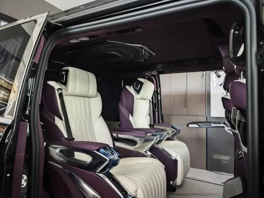 Mercedes Benz 2024 V-Class 2.0T Business Edition 7-Seater Automatic 3