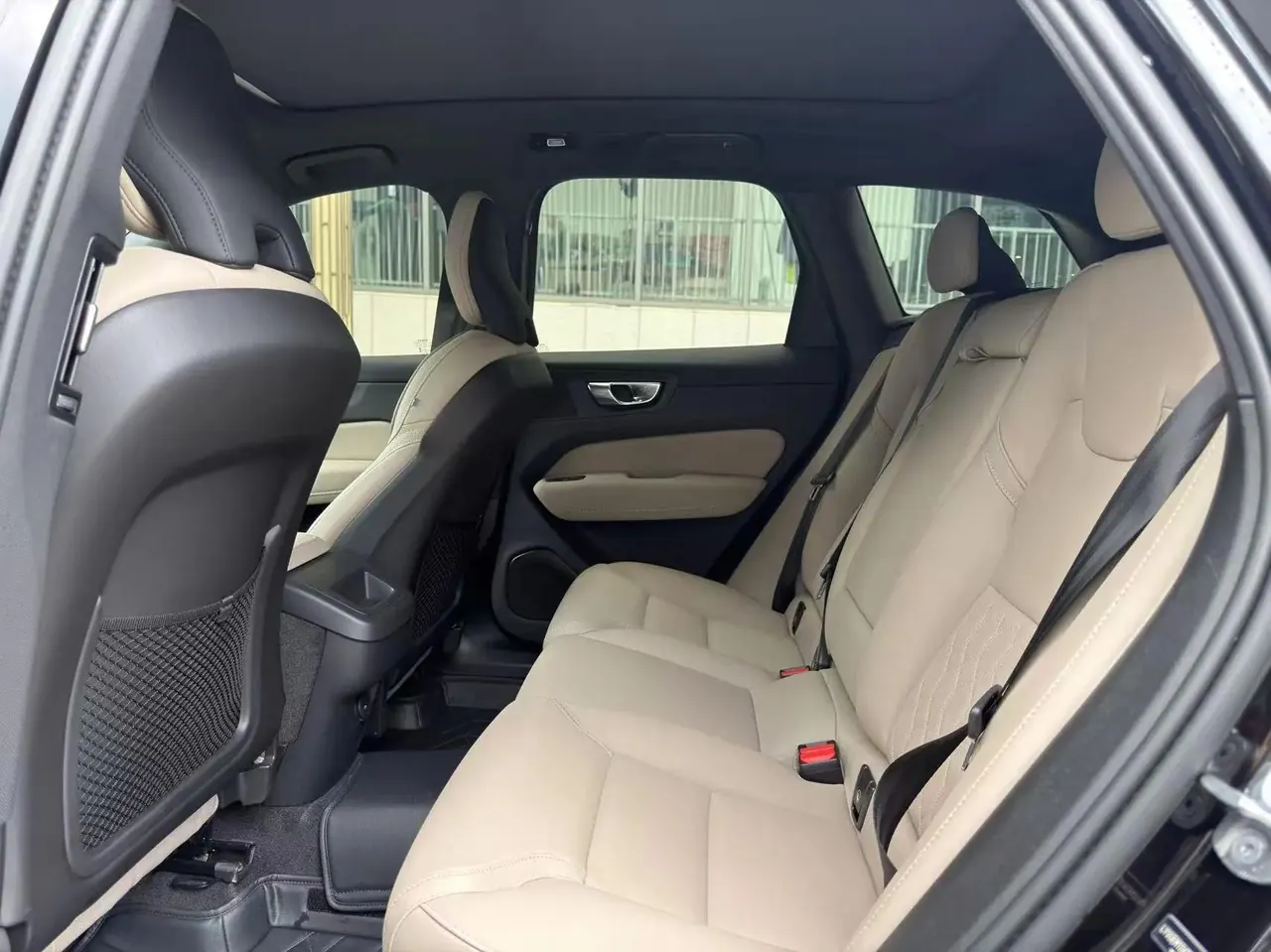 Volvo 2026 XC60 48V 2.0T B5 4-wheel-drive Zhiyi Deluxe Edition Automatic Gear 5