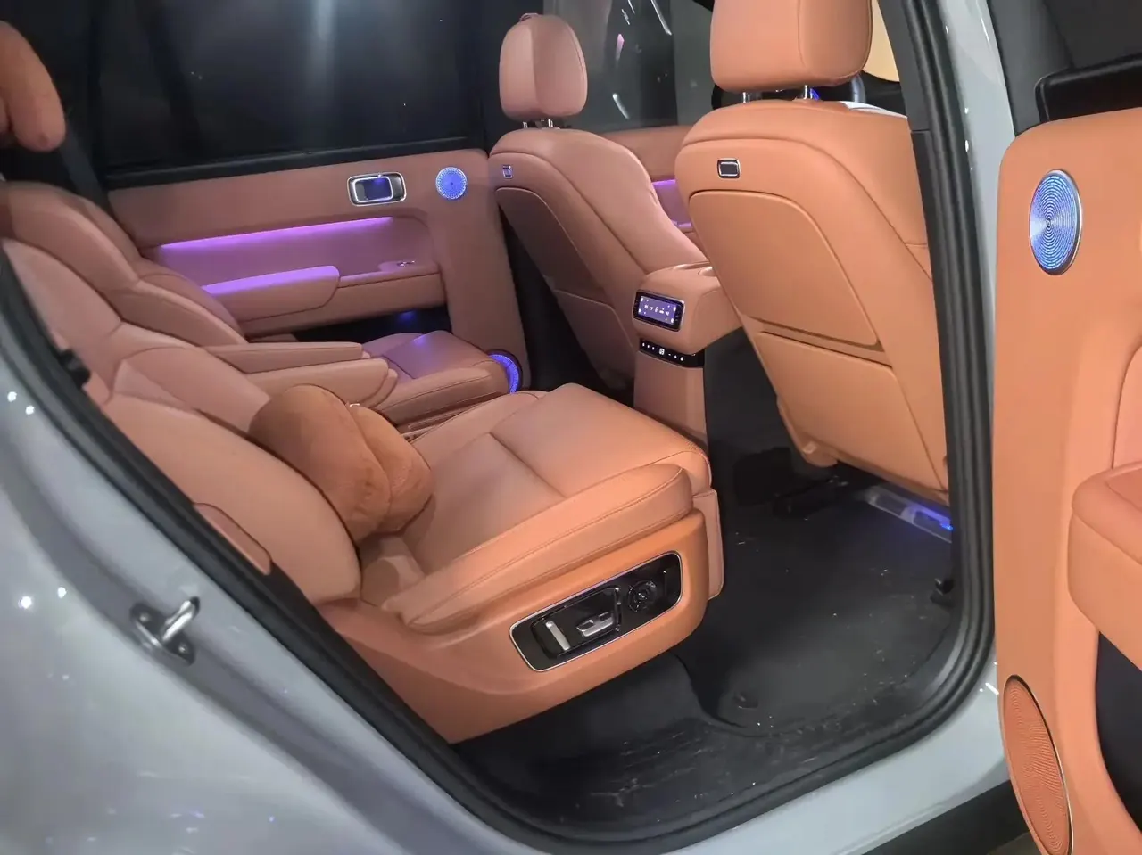Li 2025 L9 Ultra Smart Refresh Edition Automatic Transmission 4