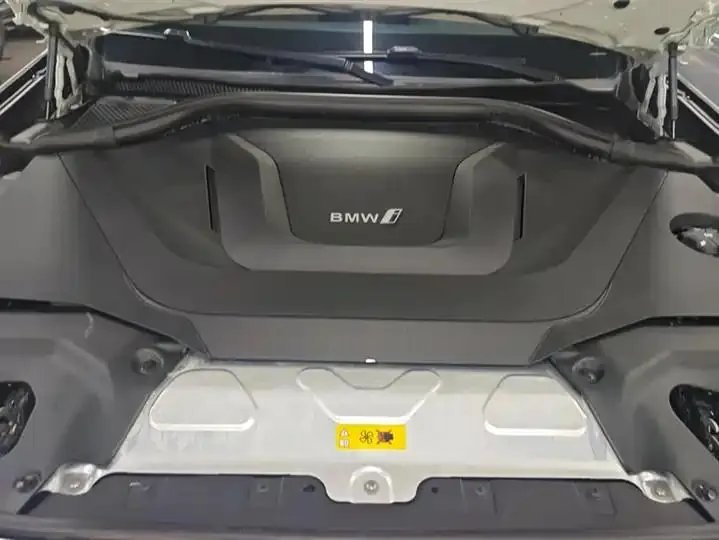 BMW iX3 2021 Leading Type 10