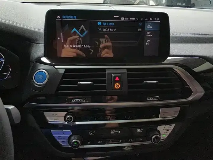BMW iX3 2021 Leading Type 13