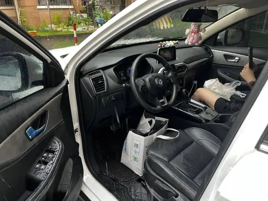 Scenery S560 2019 1.8L CVT Elite 3