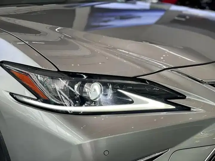 Lexus ES 2020 200 Excellence Edition 5