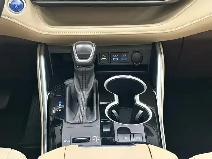Highlander 2022 Dual Engine 2.5L 4-wheel Drive Premium Edition 7-seat 13