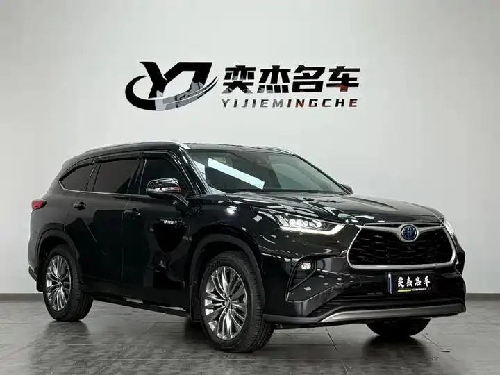Highlander 2022 Dual Engine 2.5L 4-wheel Drive Premium Edition 7-seat 3