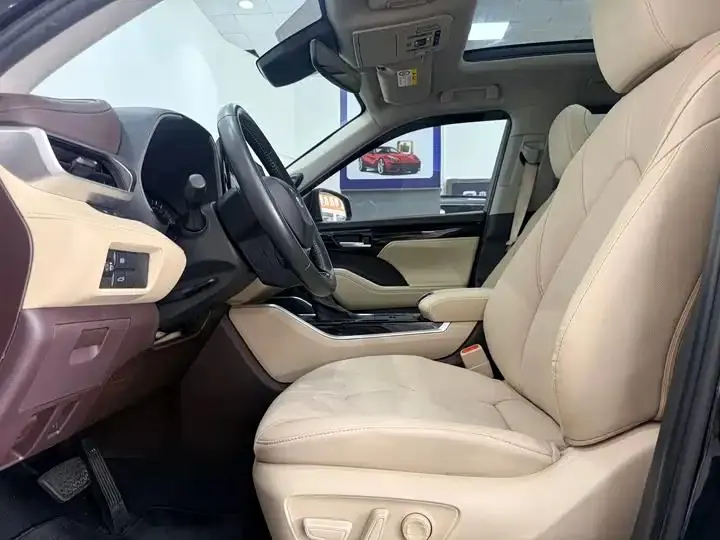 Highlander 2022 Dual Engine 2.5L 4-wheel Drive Premium Edition 7-seat 5