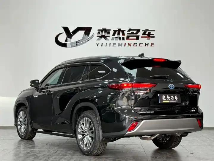 Highlander 2022 Dual Engine 2.5L 4-wheel Drive Premium Edition 7-seat 7
