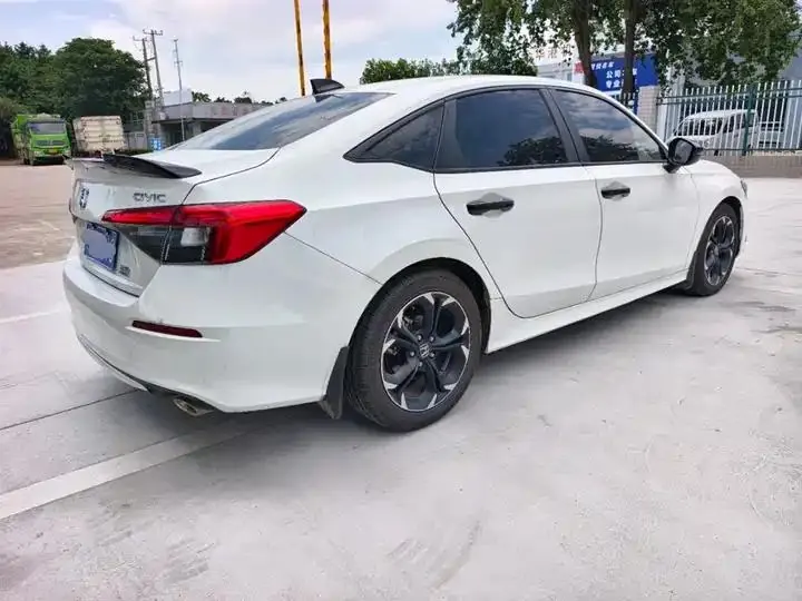 Civic 2022 240TURBO CVT Combustion Edition 9