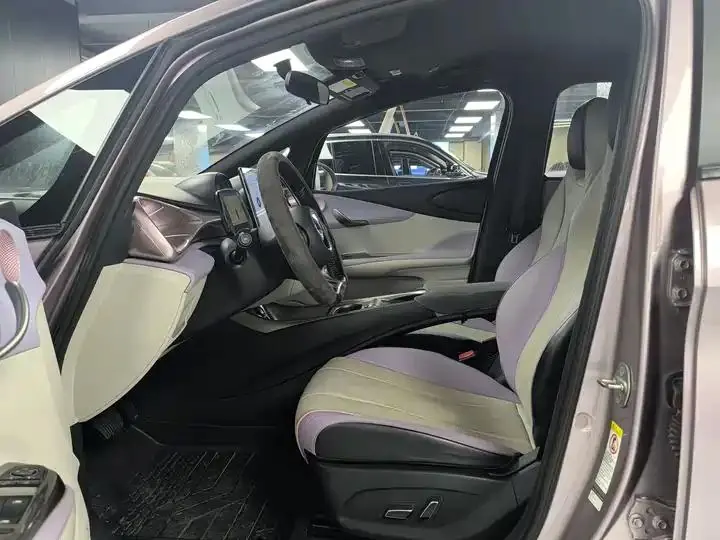 Dolphin 2023 420km Free Edition 5