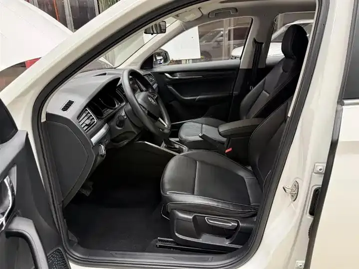 K-Cross 2022 1.5L Automatic Comfort Version 16