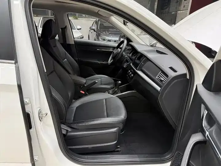 K-Cross 2022 1.5L Automatic Comfort Version 20