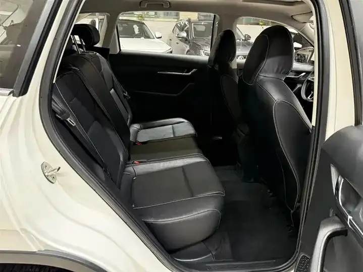 K-Cross 2022 1.5L Automatic Comfort Version 21