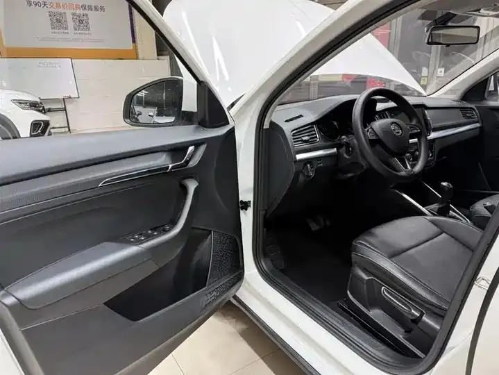 K-Cross 2022 1.5L Automatic Comfort Version 8
