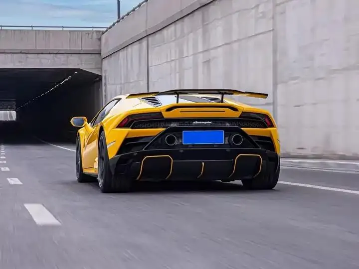 Huracán 2020 Huracán EVO RWD 3