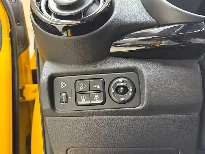 Yi run 2021 1.4L CVT fun skylight 9