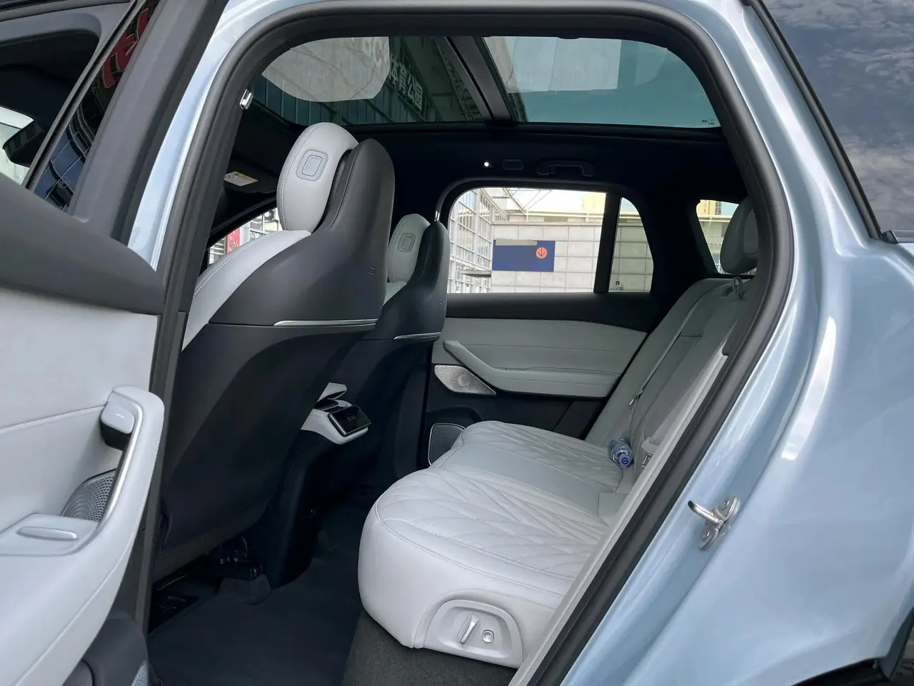 NIO 2025 ES6 75kWh automatic transmission 3