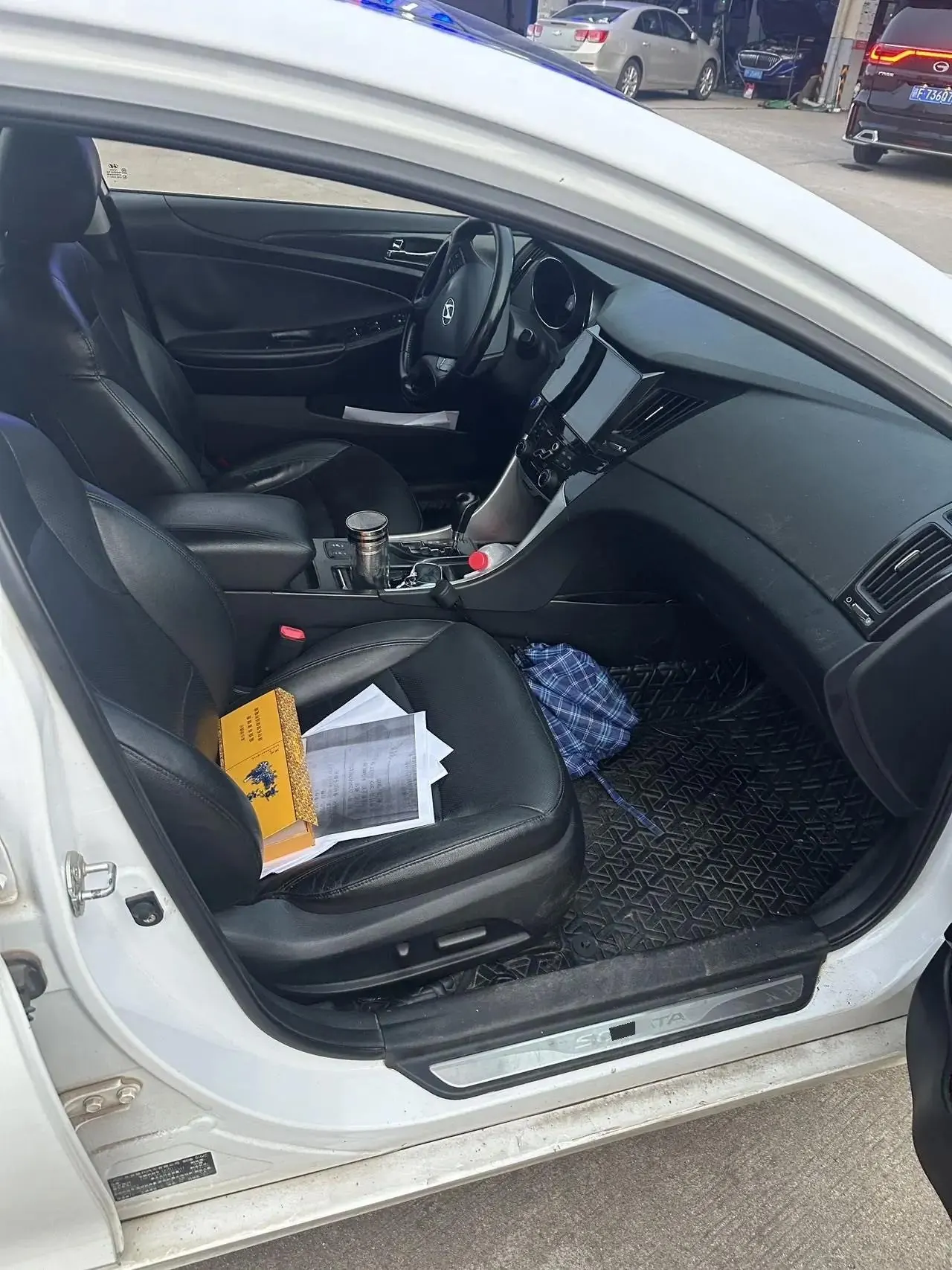 Civic 2022 240TURBO CVT Combustion Edition 3